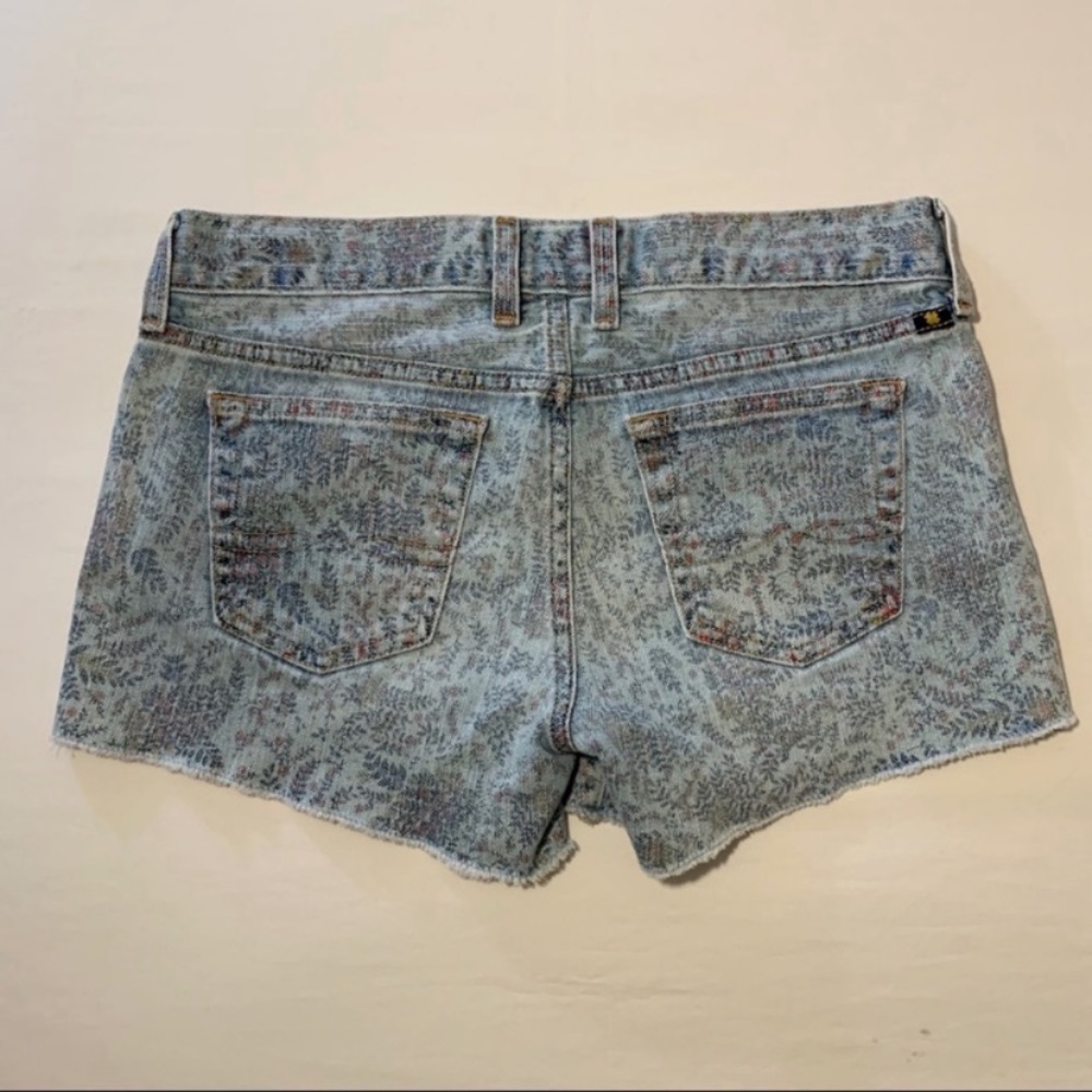 Lucky Brand Riley Floral Print Jean Shorts - Picture 5 of 8